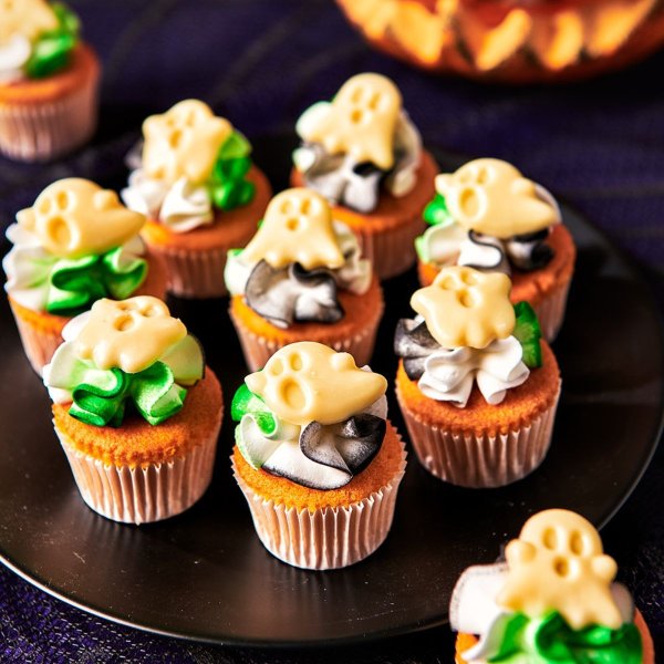 Chokladdekoration vita spöken Halloween - 20-pack Chokladdekoration vita spöken Halloween - 20-pack