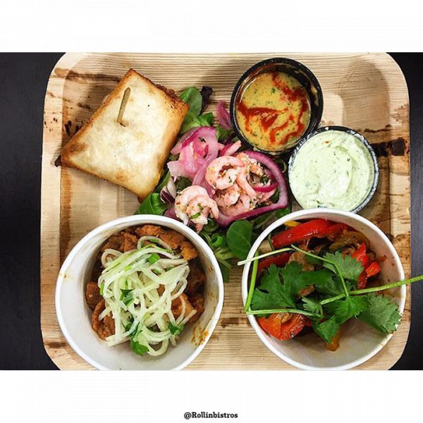 Tallrikar av palmblad - Storpack 25 st - 24 cm Tallrikar av palmblad - Storpack 25 st - 24 cm