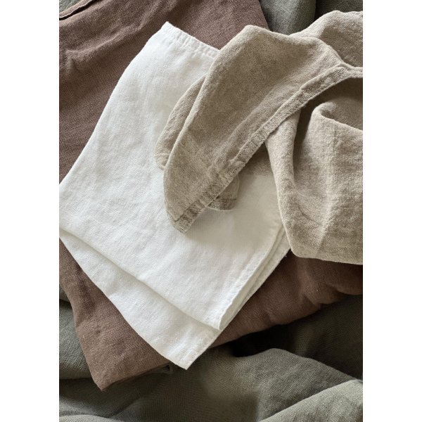 Julie servett 45 x 45 cm - Mocca Julie servett 45 x 45 cm - Mocca