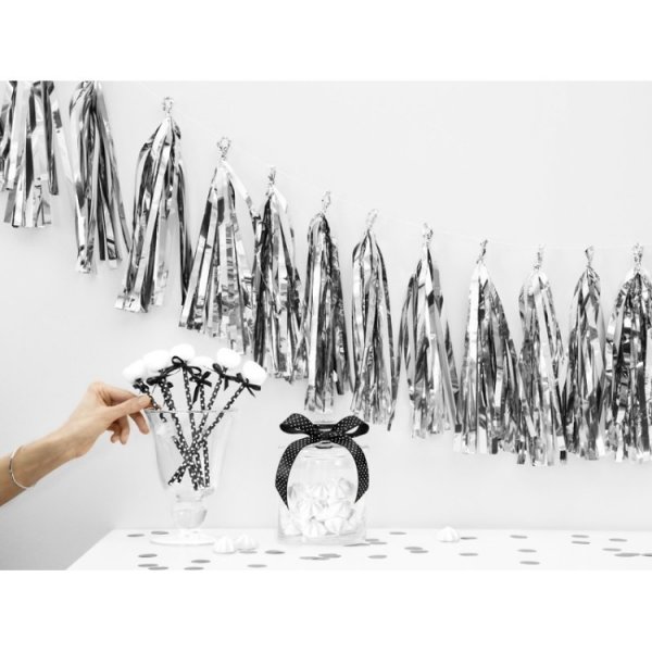 Girlang Tassels Silver
