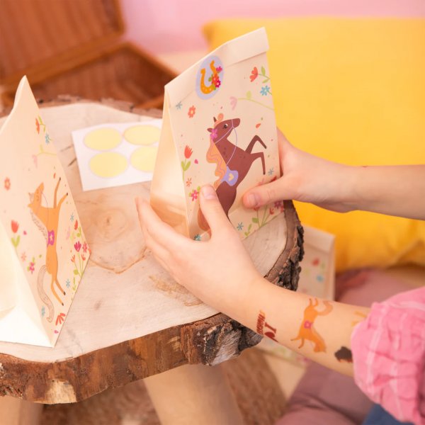 Godis/Fiskedammspåsar - Hästparty - 6 st Godis/Fiskedammspåsar - Hästparty - 6 st