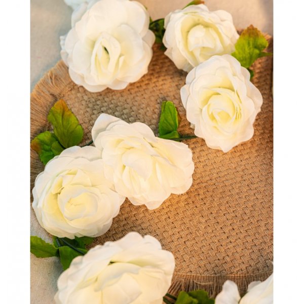 Blomstergirlang - Rosor - Vit - 2,2 m