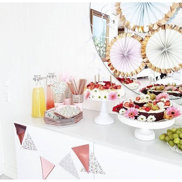 Pappersmuggar Rosa och Ros�