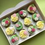Funcakes Blad sockerdekoration 12 st Funcakes Blad sockerdekoration 12 st
