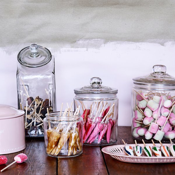 Liggande glasburk - Med lock Liggande glasburk - Med lock